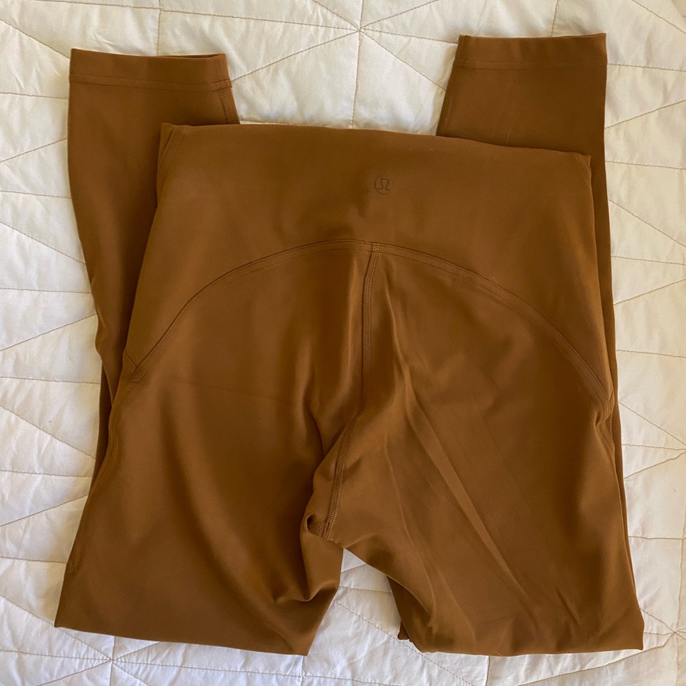 Lululemon InStill HR tight 25” size 8